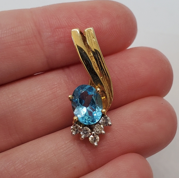18k Yellow Gold Blue Topaz Diamond Pendant - Picture 2 of 11